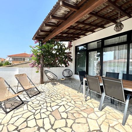 Apartment Denis - Great Location & Large Terrace Makarska Eksteriør billede