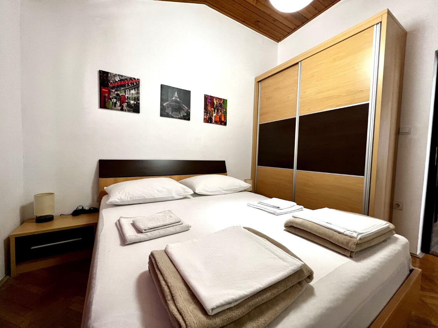 Apartment Denis - Great Location & Large Terrace Makarska Eksteriør billede